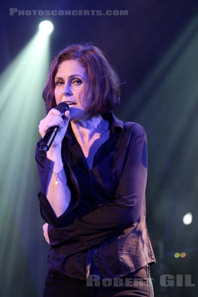 ALISON MOYET - 2013-09-27 - PARIS - Divan du Monde - 